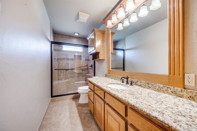 204 Sloan Street, Whitesboro, TX 76273