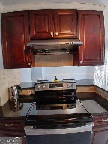 6118 Queen Anne Court, Norcross, GA 30093