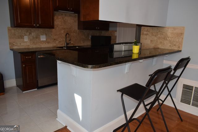 6118 Queen Anne Court, Norcross, GA 30093