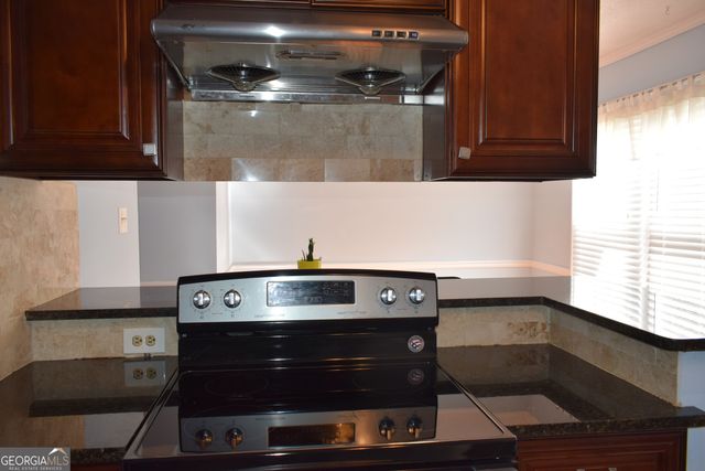 6118 Queen Anne Court, Norcross, GA 30093