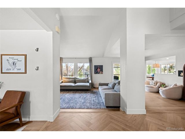 755 Old Stone Dr, Highlands Ranch, CO 80126