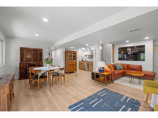 755 Old Stone Dr, Highlands Ranch, CO 80126