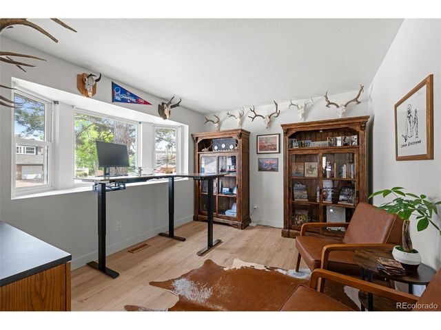 755 Old Stone Dr, Highlands Ranch, CO 80126