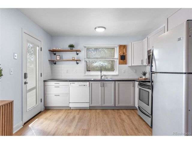 8905 Prickly Pear Cir, Parker, CO 80134