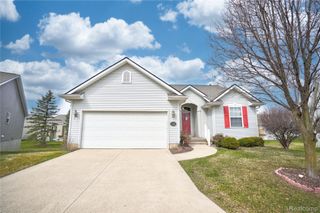 1130 Creekside Court, Burton, MI 48509