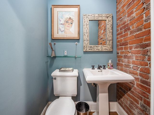 1635 Cambridge Boulevard, Upper Arlington, OH 43212