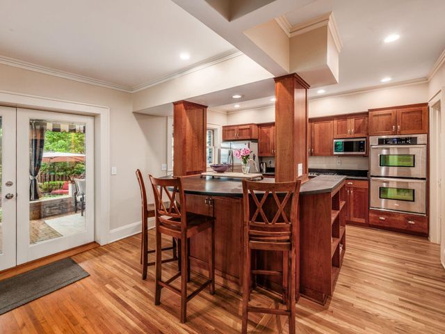 1635 Cambridge Boulevard, Upper Arlington, OH 43212