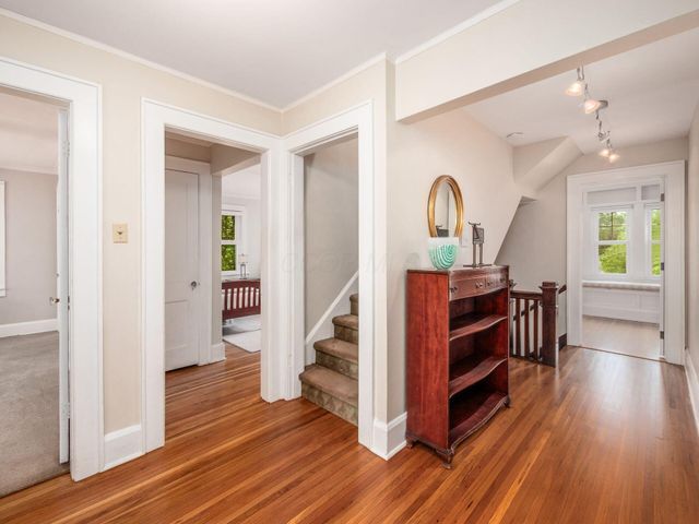 1635 Cambridge Boulevard, Upper Arlington, OH 43212