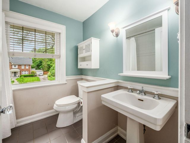 1635 Cambridge Boulevard, Upper Arlington, OH 43212