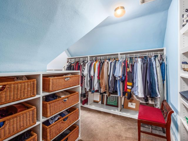 1635 Cambridge Boulevard, Upper Arlington, OH 43212