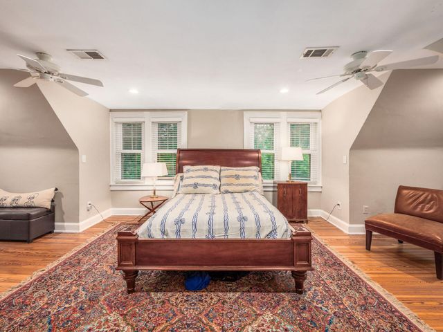 1635 Cambridge Boulevard, Upper Arlington, OH 43212