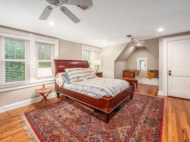 1635 Cambridge Boulevard, Upper Arlington, OH 43212