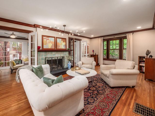 1635 Cambridge Boulevard, Upper Arlington, OH 43212