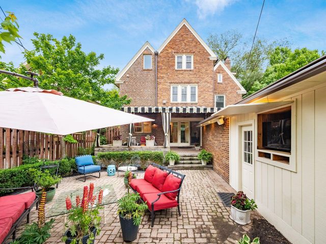 1635 Cambridge Boulevard, Upper Arlington, OH 43212