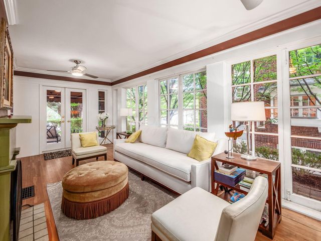 1635 Cambridge Boulevard, Upper Arlington, OH 43212