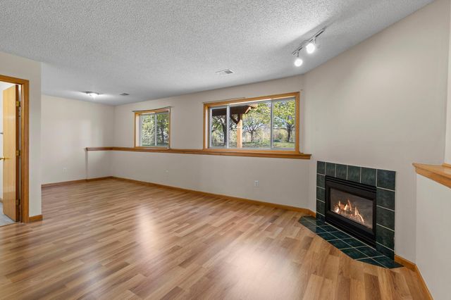 2756 Cutters Grove Circle, Anoka, MN 55303