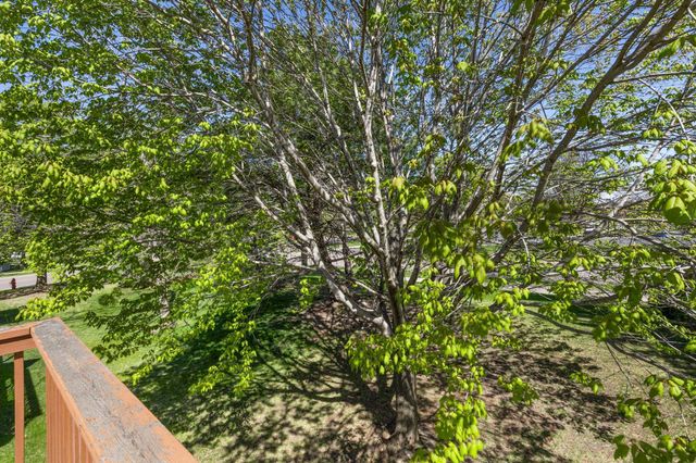 2756 Cutters Grove Circle, Anoka, MN 55303