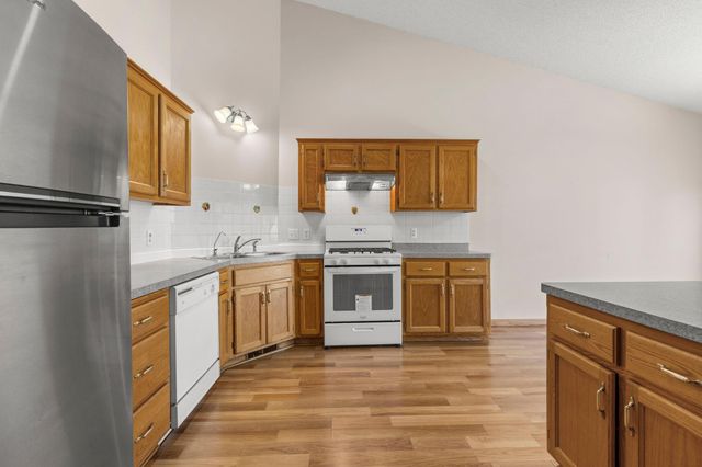 2756 Cutters Grove Circle, Anoka, MN 55303