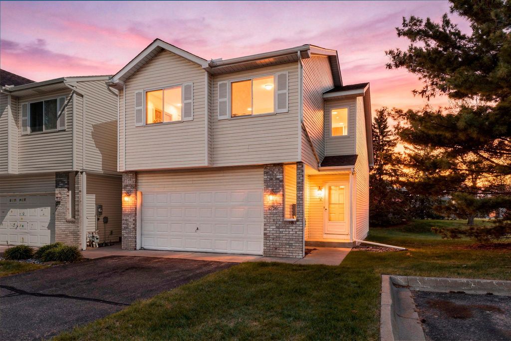 2756 Cutters Grove Circle, Anoka, MN 55303