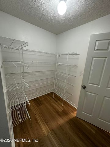 1305 HAWKS CREST Drive, Middleburg, FL 32068