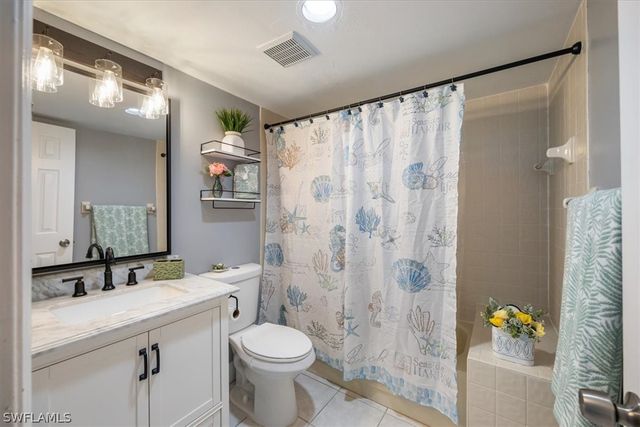 3036 Kings Lake BLVD 7564, Naples, FL 34112