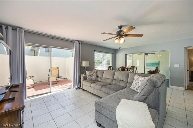 3036 Kings Lake BLVD 7564, Naples, FL 34112