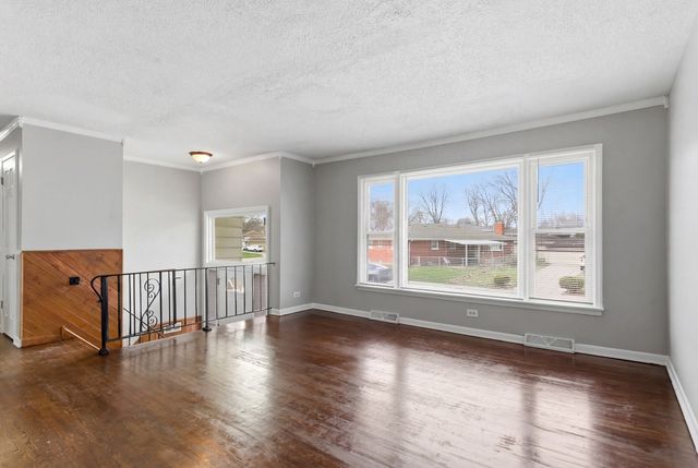 15217 WATERMAN Drive, South Holland, IL 60473