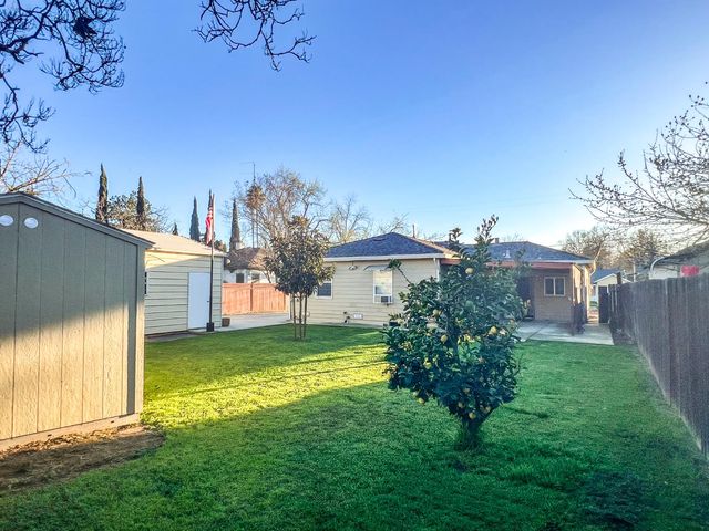 2029 Verano St, Sacramento, CA 95838