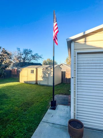 2029 Verano St, Sacramento, CA 95838