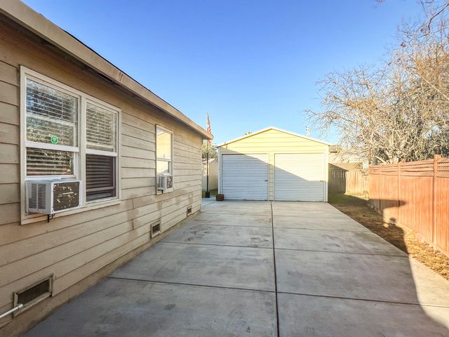 2029 Verano St, Sacramento, CA 95838