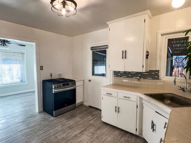 2029 Verano St, Sacramento, CA 95838