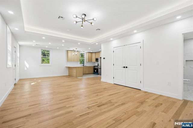 32 Oak Bend Road, West Orange, NJ 07052