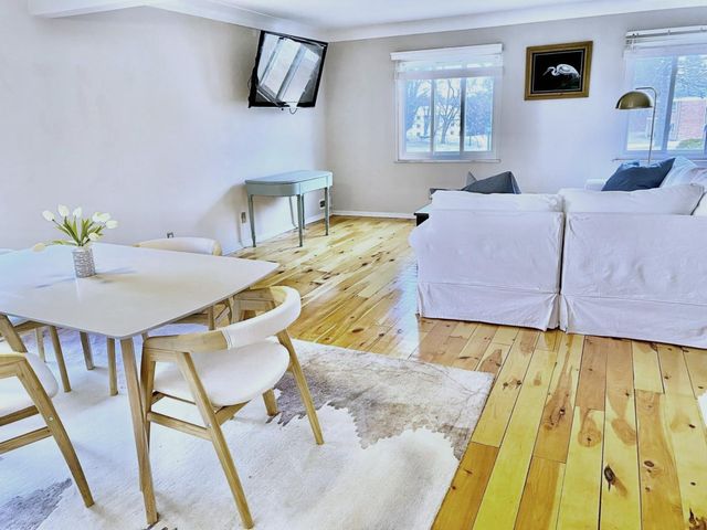 4033 Hillandale, 4 or D, Ottawa Hills, OH 43606