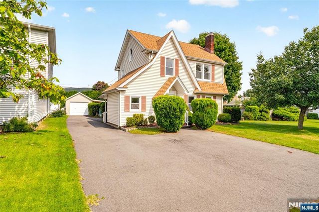 9 Long Avenue, Mahwah, NJ 07430