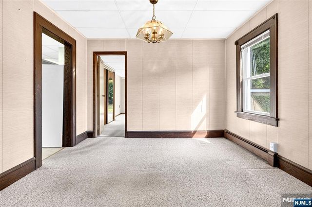 9 Long Avenue, Mahwah, NJ 07430
