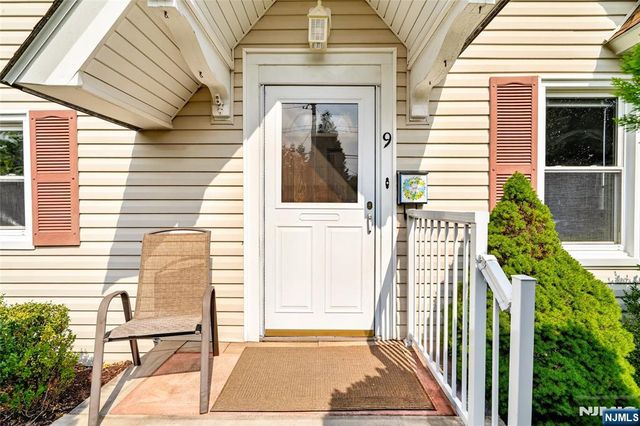 9 Long Avenue, Mahwah, NJ 07430