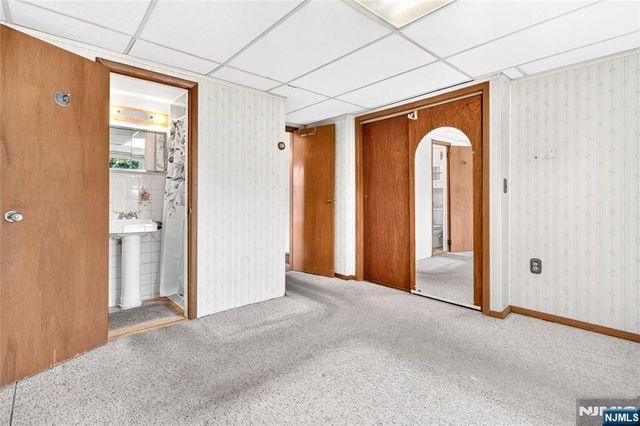 9 Long Avenue, Mahwah, NJ 07430