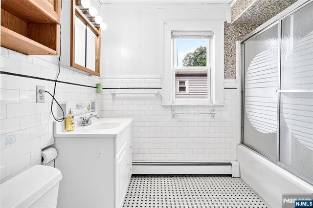9 Long Avenue, Mahwah, NJ 07430