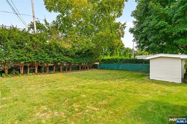 9 Long Avenue, Mahwah, NJ 07430