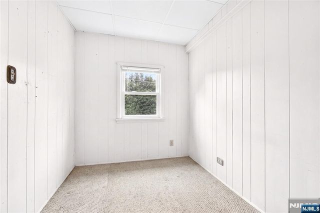 9 Long Avenue, Mahwah, NJ 07430