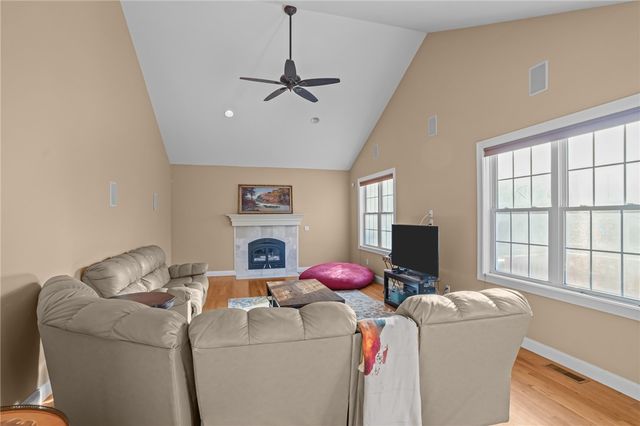 30 Alyssa Court, Scituate, RI 02831