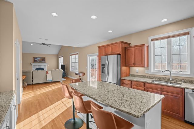 30 Alyssa Court, Scituate, RI 02831