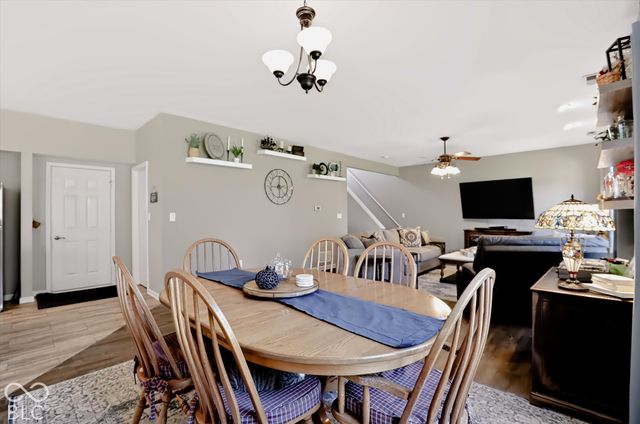 3553 White Cliff Way, Whitestown, IN 46075