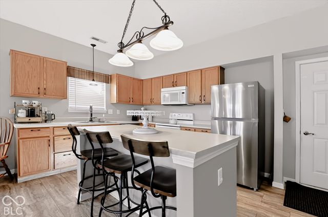 3553 White Cliff Way, Whitestown, IN 46075