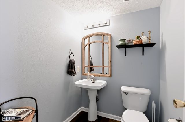 3553 White Cliff Way, Whitestown, IN 46075