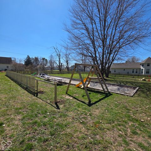 3553 White Cliff Way, Whitestown, IN 46075