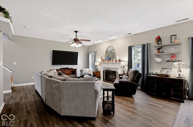 3553 White Cliff Way, Whitestown, IN 46075