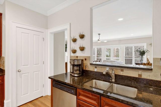 2660 Colgan SE Court, Atlanta, GA 30317