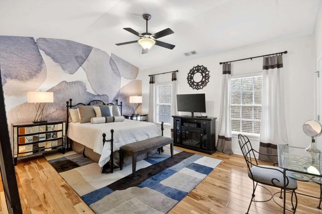 2660 Colgan SE Court, Atlanta, GA 30317