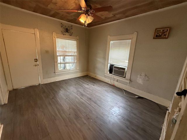 1037 New Orleans Ave Avenue, Port Arthur, TX 77640